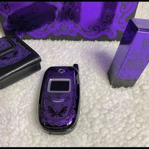 Anna Sui Mobile Phone New-in-Box Unused